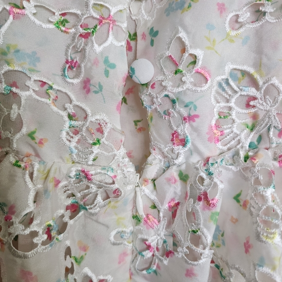 For Love & Lemons Magnolia Floral Lasercut Puff Sleeve Mini Dress Large Feminine - Picture 14 of 16